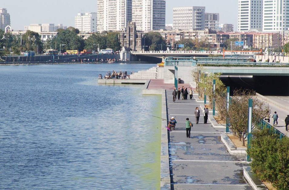 天津市海河堤岸改造及亲水平台
